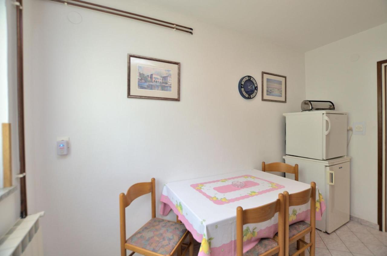 Luna Apartment