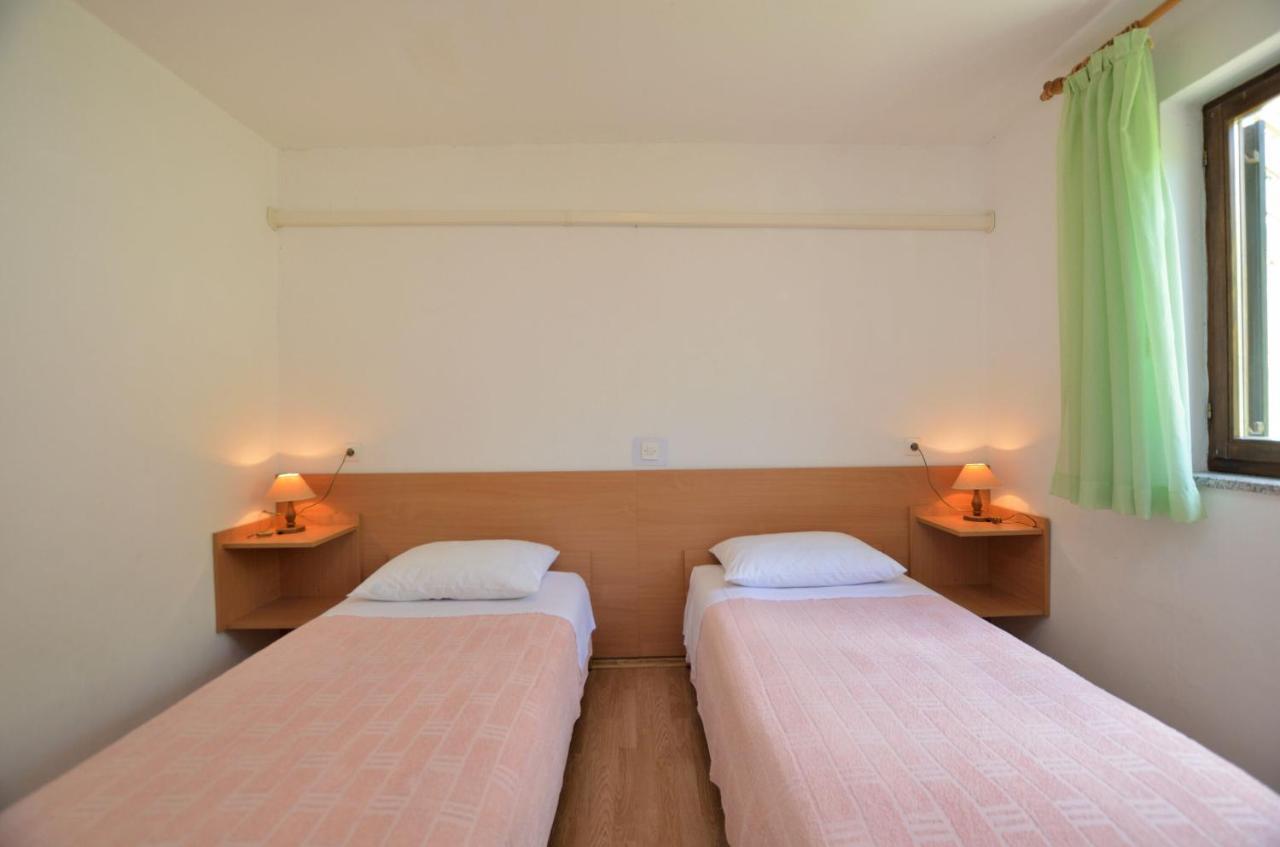 Luna Apartment *